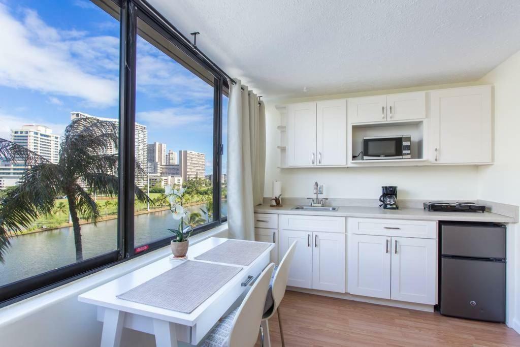 Hawaiian Monarch Upgraded Modern Studio Honolulu Extérieur photo